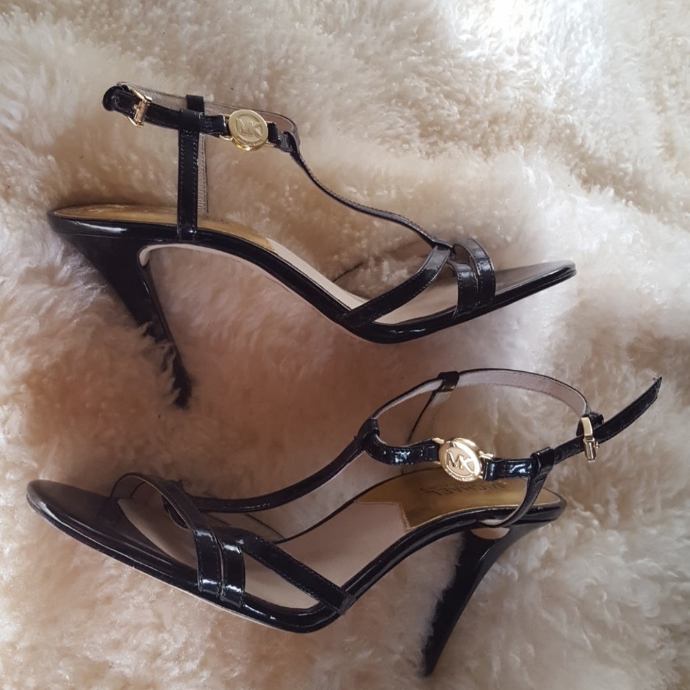 Michael Kors Luxury Leather Strappy Black Stiletto Sandals Heels Size 7.5 or 8